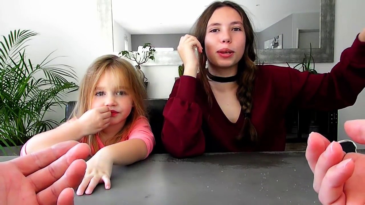 CHALLENGE What's NOT in my mouth ! Qu'est ce qu'il n'y a PAS dans ma bouche ! Food challenge !