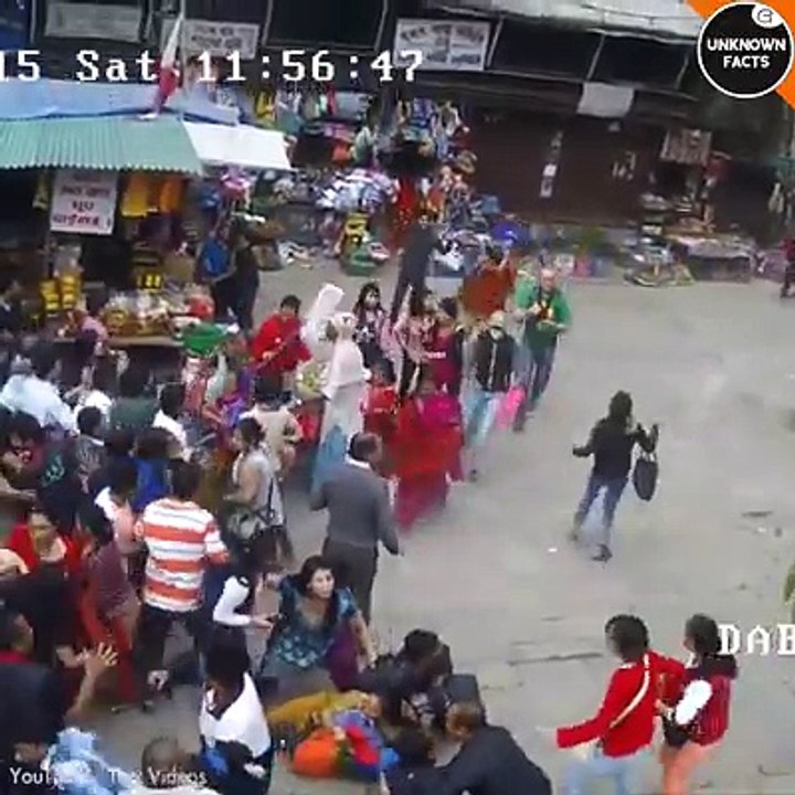 Canlı yayında deprem anı