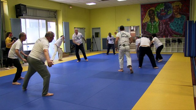 La Minute santé : la capoeira aide les malades atteints de Parkinson