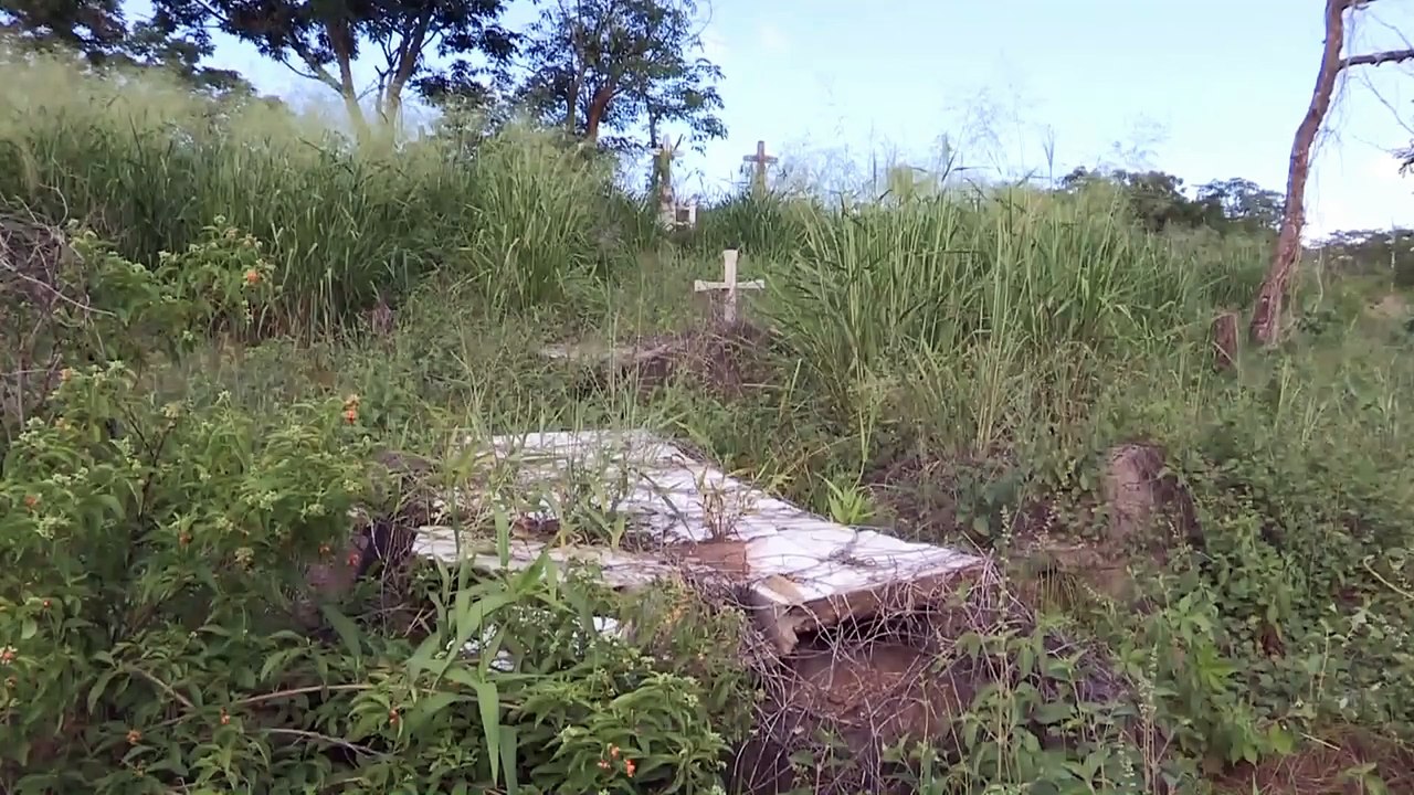 Angola O português que ajuda famílias a recuperar restos mortais de militares portugueses