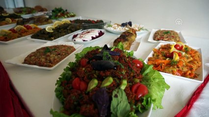 Bulgar öğrenciler sarma sardı, fellah köftesi yaptı - EDİRNE