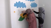 İstanbul'dan Bitlis'e Gelip Okulun Duvarlarını Süslediler