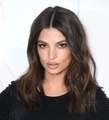 Ünlü Model Emily Ratajkowski, Giydiği Kıyafetle Hamile Olduğu Dedikodularına Noktayı Koydu