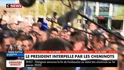 En direct devant les caméras, Emmanuel Macron se fait interpeller par des cheminots à Saint-Dié-des-Vosges - VIDEO