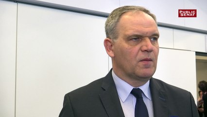 François-Noël Buffet : «Plus vous courrez après le Front national, moins vous gagnez »