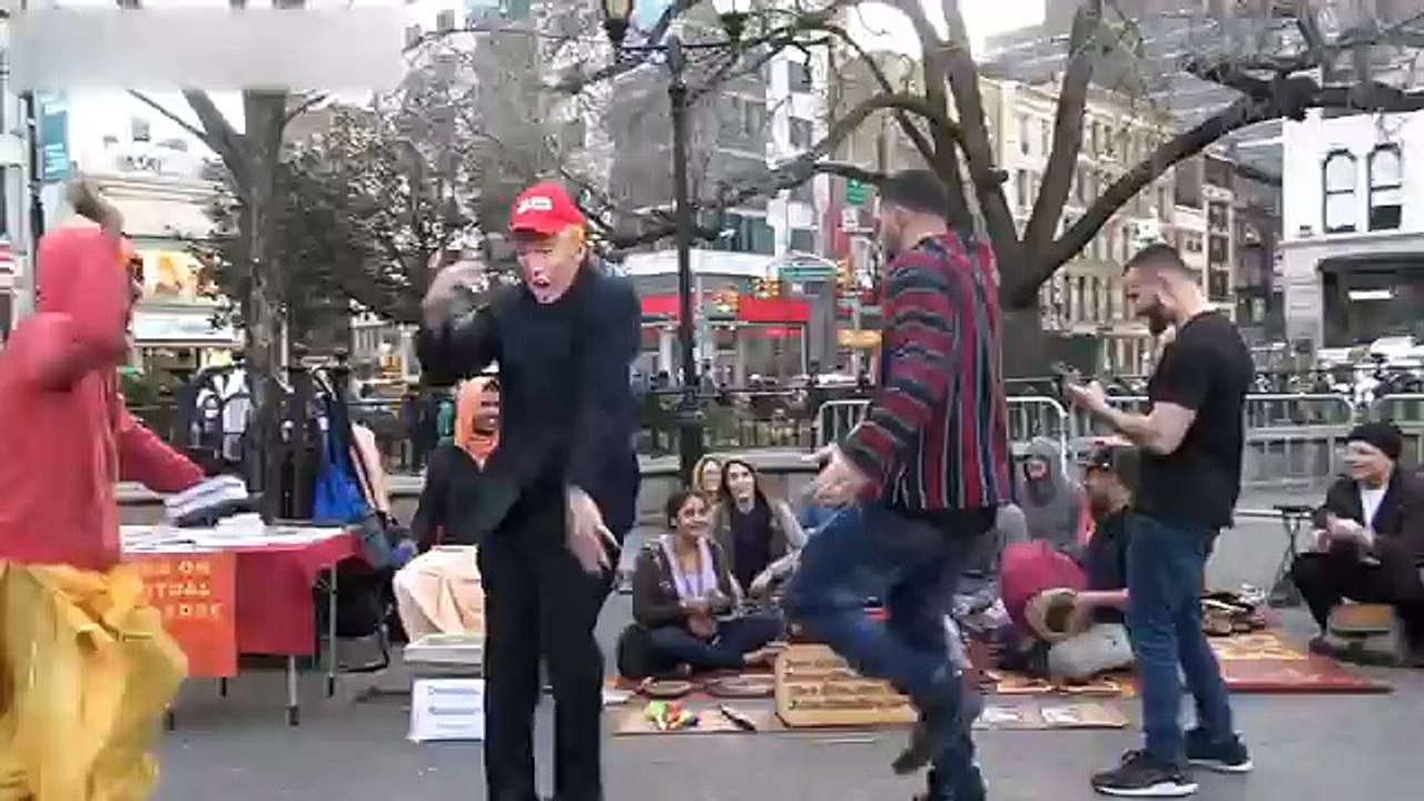 Donald Trump Prank 5 HOURS walking in NYC as PRESIDENT TRUMP