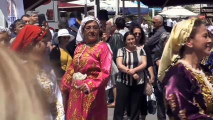 Turistlere yöresel yemek ikramı - MUĞLA