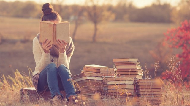 Book Reading - Benefits: किताब पढ़ने से होते हैं ये बड़े फायदे, रोज़ पढ़ें | Boldsky