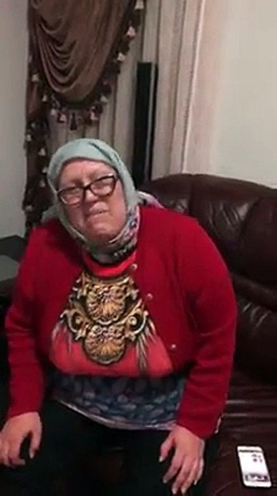 پیری رسید و مستی طبع جوان گذشت
