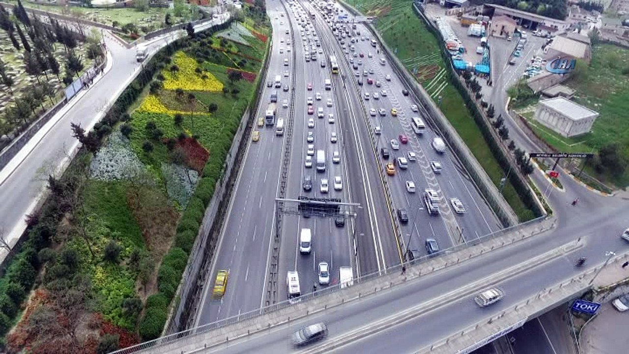 İstanbul’da drone ile yapılan trafik denetimi s...