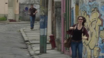 #حكاية_روك |  "جوليا" تحاول الهرب من "إليكس" بعد مافعلته به .. فهل تنجح؟