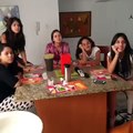 Mujeres viendo películas de amor - Vines en Español #655