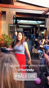 Φλορίντα Πετρουτσέλι: Το Baby shower party έκπληξη που της ετοίμασαν οι φίλες της (pics & vid)