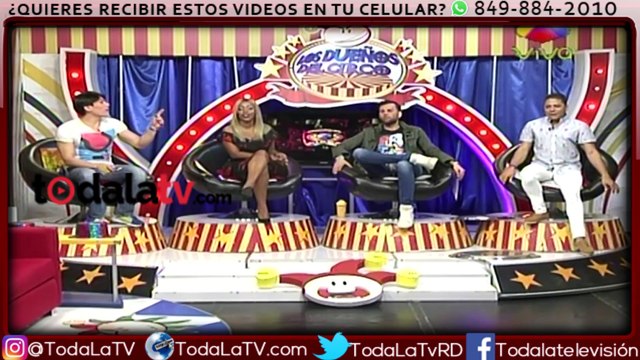 La materialista canta canción de la insuperable en emisora de radio-Telemicro-Video