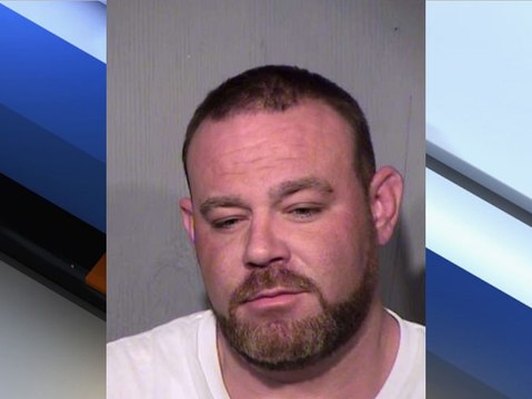 PD: Man threatens to drive through business - ABC15 Crime