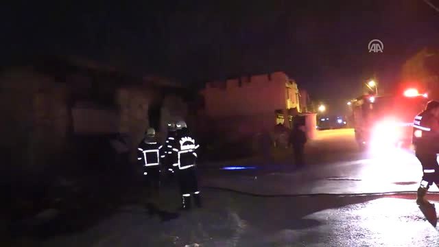 Adana'da Hurda Deposunda Yangın