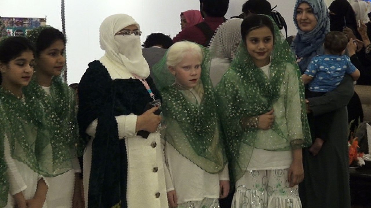 Kids performing on Stage