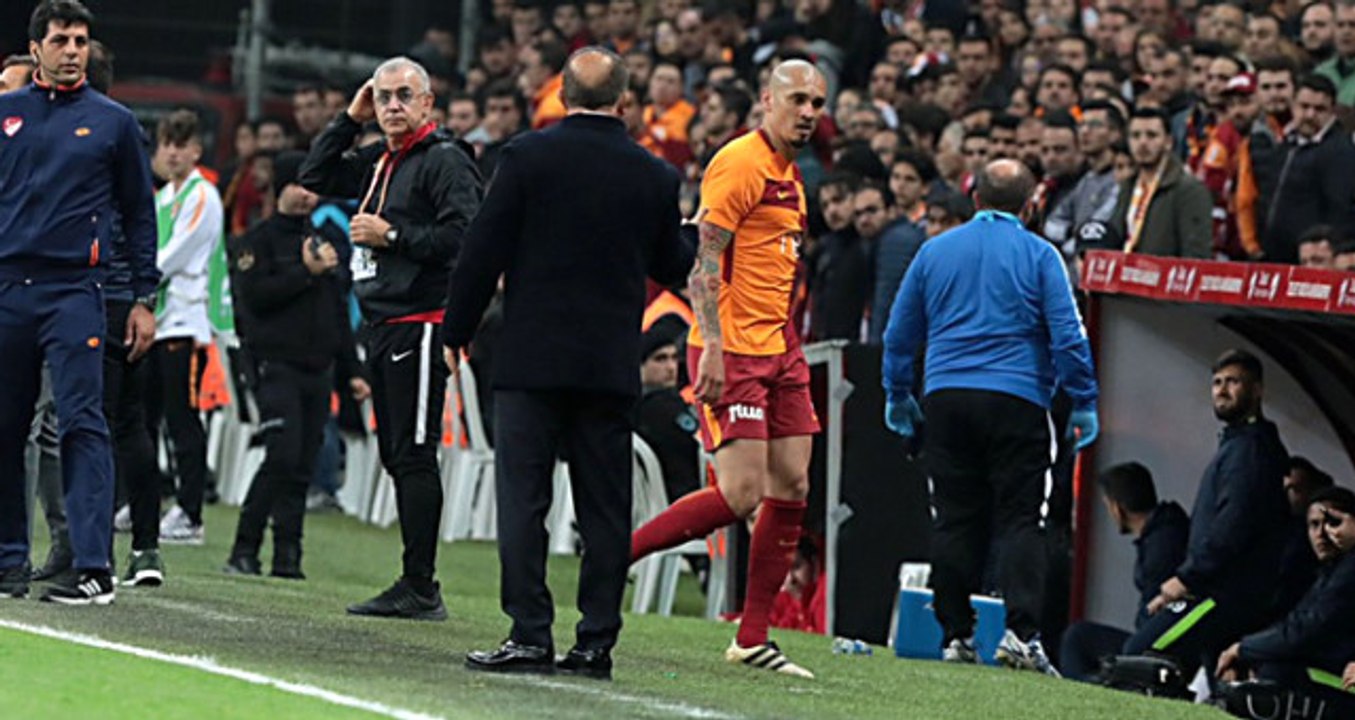 Fatih Terim, Kırmızı Kart Gören Maicon'u Fırçaladı