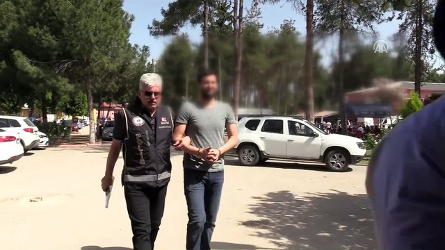 Gaybubet evinde FETÖ elebaşı imzalı saat bulundu - ADANA