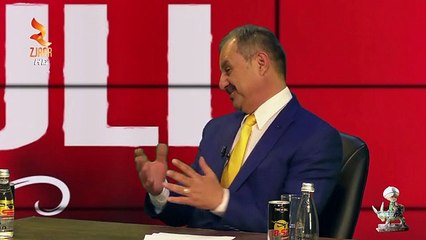 "Si është të t'i fusi duart Presidenti?" Monika habit me përgjigjen e saj