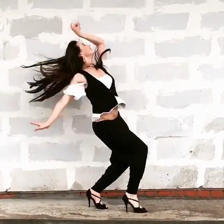 Wedding Shedding Season :) Time for dance practice! !