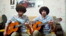 اجرای آهنگ هوروش بند از رحمان و رحیم دوقلوهای سریال پایتخت