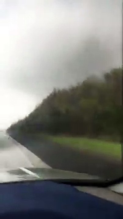Une tornade provoque un accident