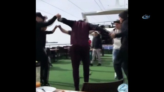 Trabzonspor'un yabancılarının teknede horon keyfi