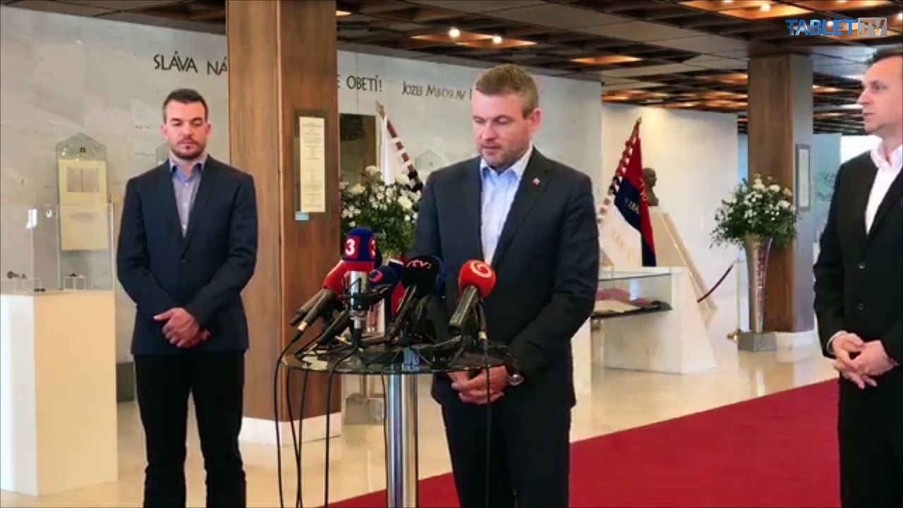 ZÁZNAM: Brífing predsedu NR SR A. Danka a premiéra P. Pellegriniho