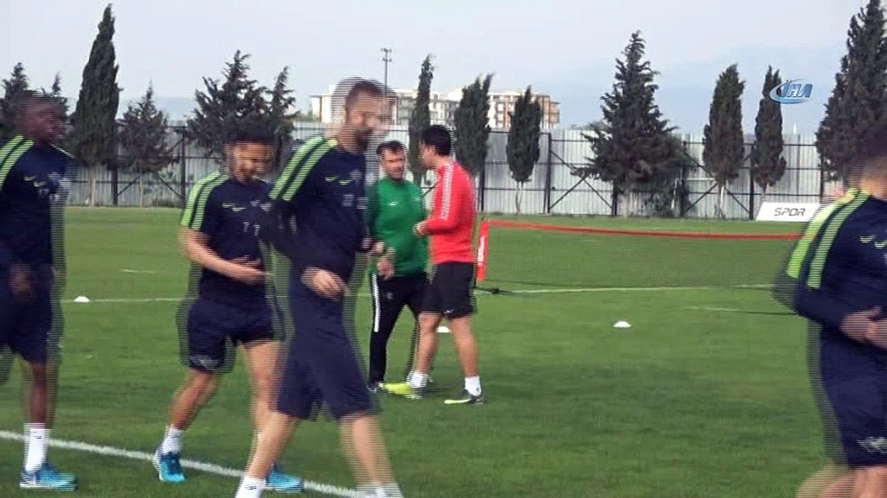 T.M. Akhisarspor, ara vermeden Göztepe hazırlıklarına başladı