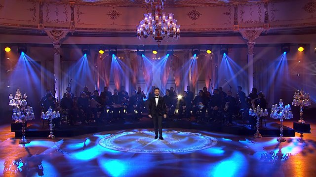 TARKAN Akşam Oldu Hüzünlendim Ben Yine Ahde Vefa | 2017 Yılbaşı Özel