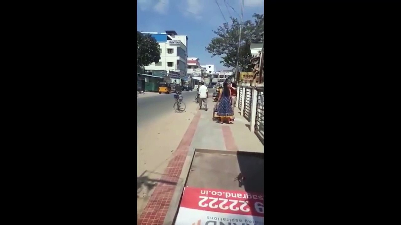 இது இவர்களுக்கு தெரியாமல் எடுத்தது வீடியோவைப் பாருங்கள்!