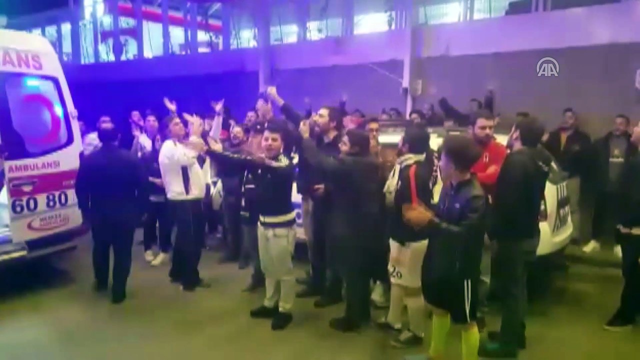 Beşiktaş Teknik Direktörü Şenol Güneş hastaneye getirildi - İSTANBUL