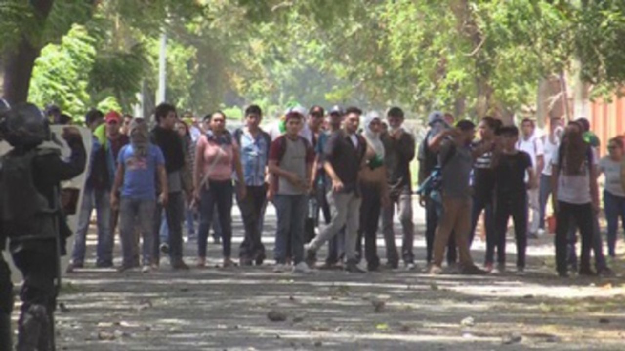 Continúan los enfrentamientos en Nicaragua por reformas a la seguridad social