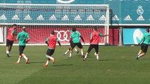 Primer entrenamiento para preparar el partido frente al Bayern Múnich