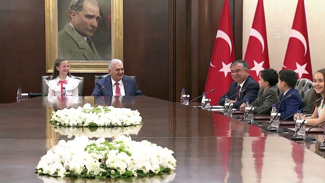 Başbakan Yıldırım, Çankaya Köşkü'nde çocukları kabul etti (3) - ANKARA