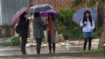 İstanbul'da sağanak yağış etkisini göstermeye başladı