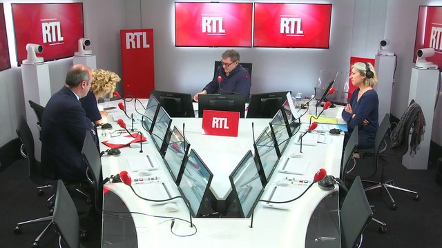 Emmanuel Macron : Un sondage 'et en même temps' , décrypte Alba Ventura