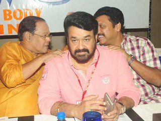 'അമ്മ മഴവില്ല്' , അഡാർ ഐറ്റവുമായി ലാലേട്ടൻ എത്തും | filmibeat Malayalam