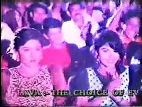 Ami Pathore Phool Photabo | Andrew Kishore | Bangla Song