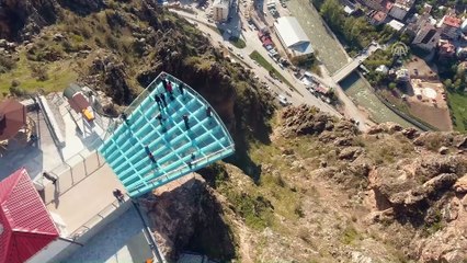 Bu terasa çıkmak 'cesaret' istiyor - GÜMÜŞHANE