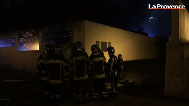 Avignon : la discothèque le Bokao's détruite dans un incendie, 700 personnes évacuées
