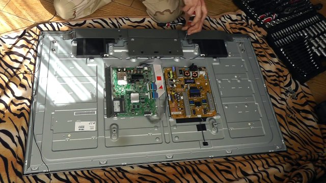 Szkoła Druciarstwa Serwis TV Runda 2 czyli zrób to sam Wazzup :)