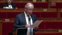 Jean-Michel Clément à l'Assemblée à propos de la loi sur la demande d'asile.