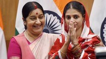 Geeta के लिए Sushma Swaraj कर रहीं Groom की तलाश | वनइंडिया हिंदी