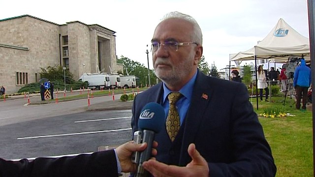 AK Parti Grup Başkanvekili Mustafa Elitaş: “Üst tarafta ittifak sütunu, alt tarafta ittifaka giren partilerin isimleri ve milletvekilleri adayları yer alacak”