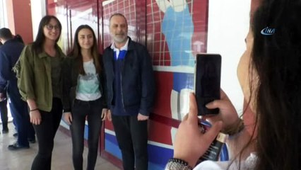 Ünlü oyuncu Ozan Güven, Ece Önen'le ayrıldıkları iddialarına cevap verdi