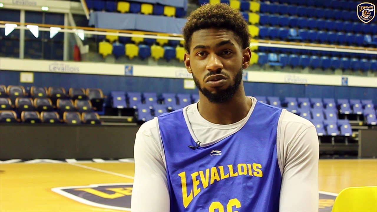 Avant match avec Cyrille Eliezer-Vanerot, Levallois Metropolitans - JDA Dijon