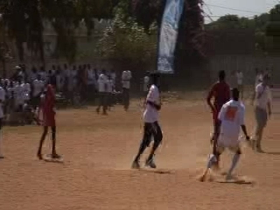 Diambars vs Tee break