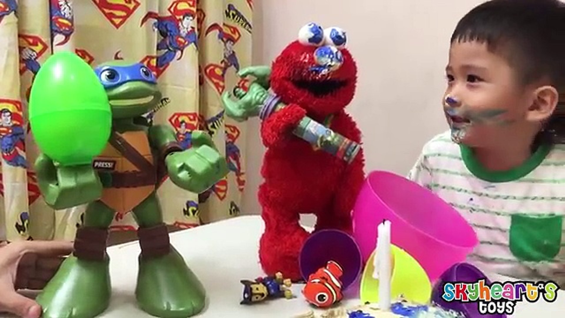 Elmos Birthday Celebration - Disney toys for kids surprise eggs for Tickle  Me Elmo - video Dailymotion